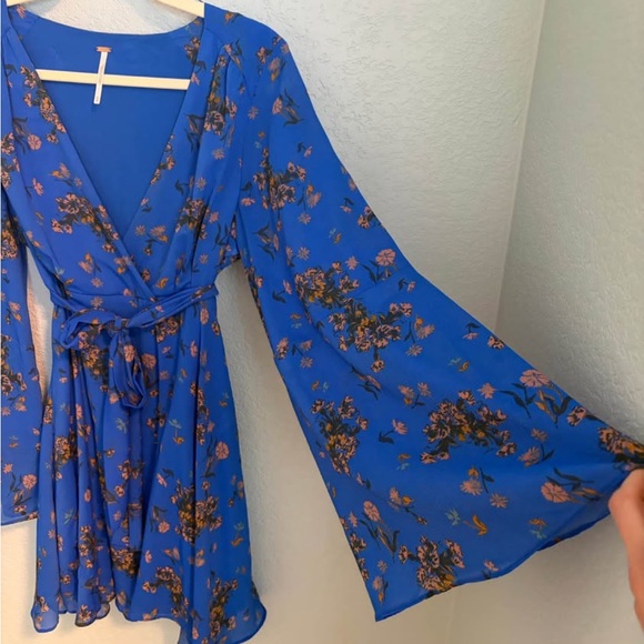 Free People Blue Floral Wrap Dress – Size M - Picture 3 of 6